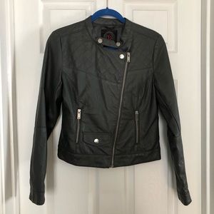 Dollhouse Gray faux leather moto jacket size M EUC